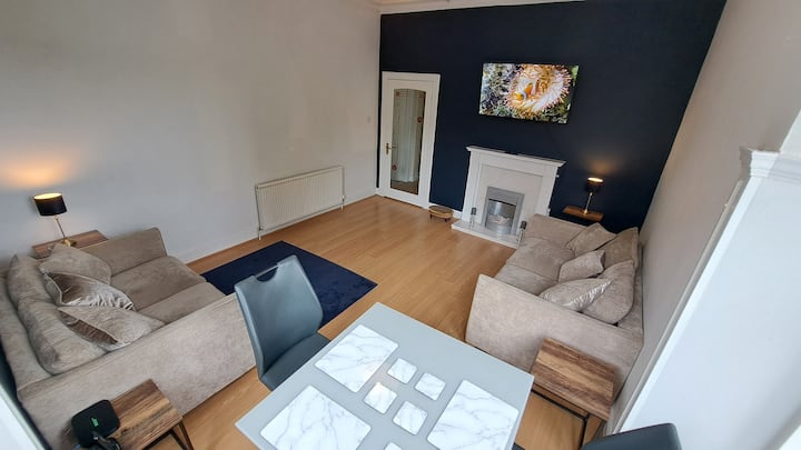 Ground Floor Flat With Free On Road Parking - Motherwell