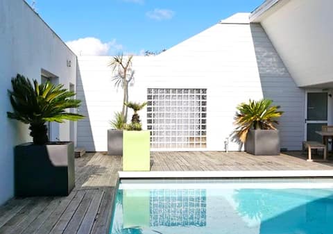 L'Insoupçonnée on the port of Vannes