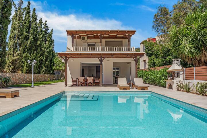 Villa Hera – 3 Bedroom with private pool
