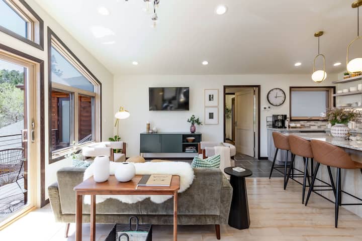 Modern Luxury | 2br/1ba | Minutes From Downtown - Rapid City, SD