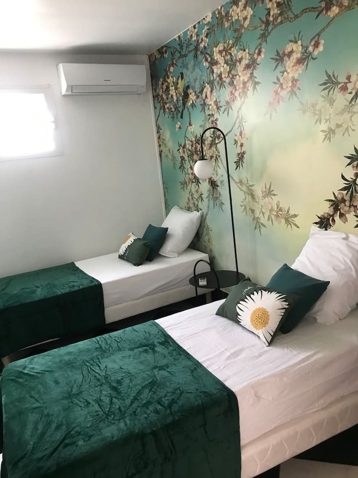 2 kreveta u 90
Pješačka staza