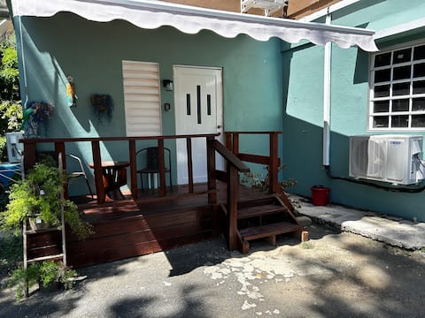 Successful Airbnb property: Hillside Retreat Studio in Culebra