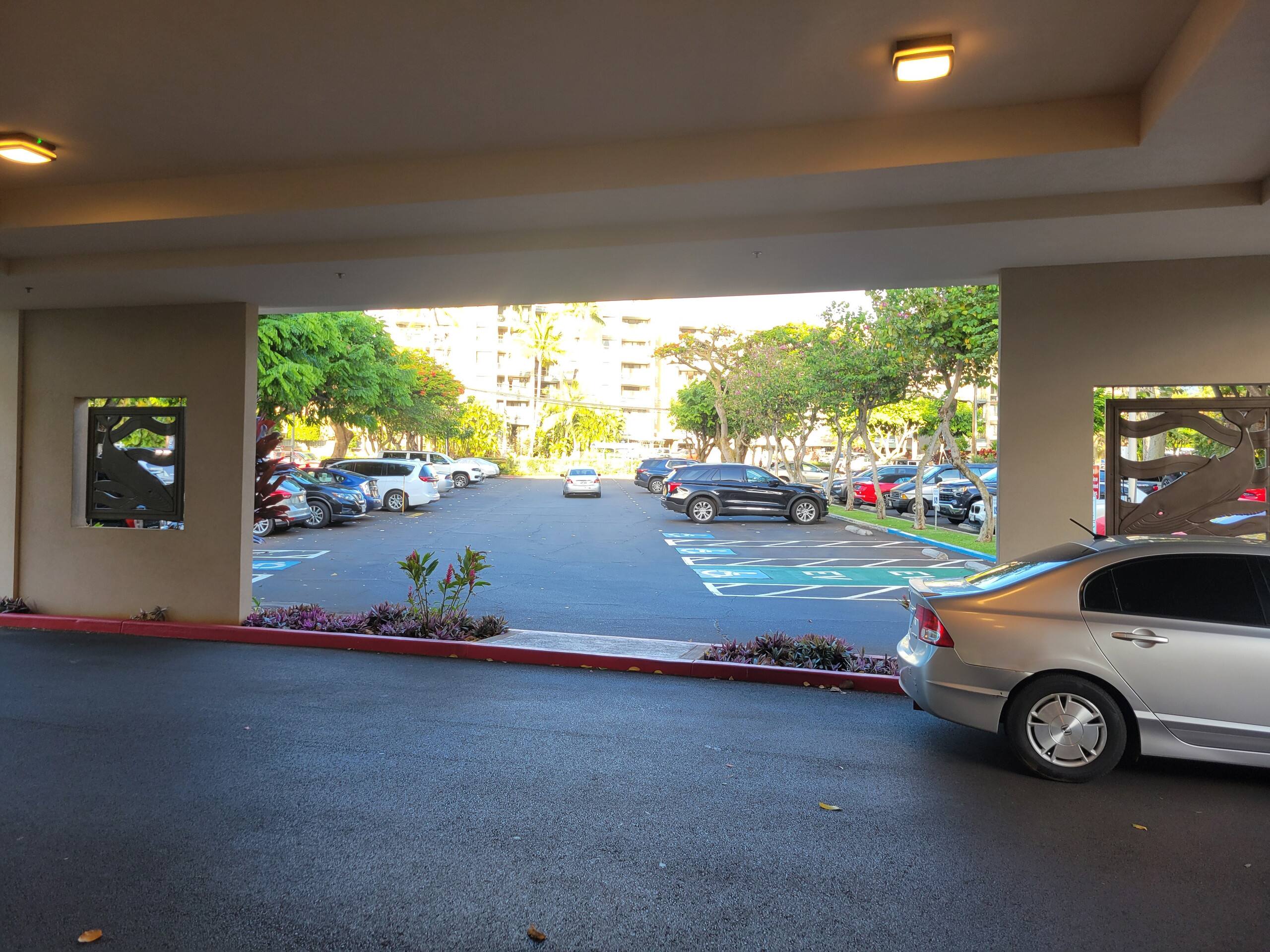 Condo in Lahaina · ★4.91 · 1 bedroom · 2 beds · 1 bath - Image 38
