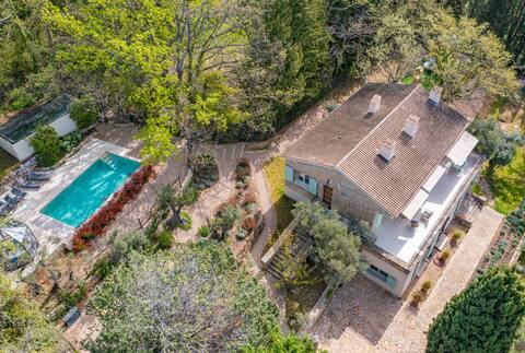Exceptional villa - swimming pool and spa