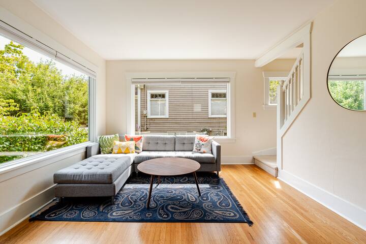 Peaceful family home with A/C, yard & parking gallery image 3