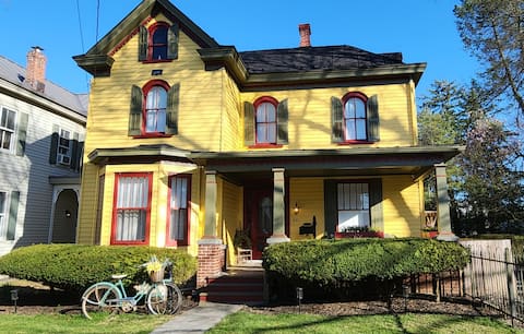 Marvelous Miss Mary's