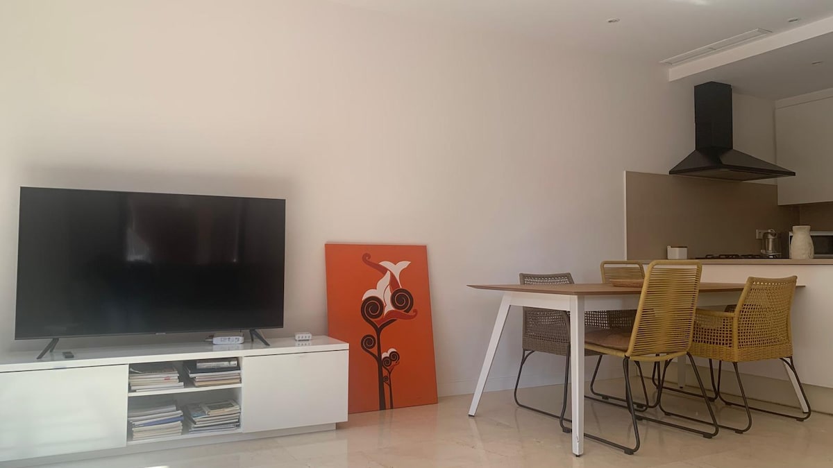 Successful Airbnb property: Beautiful Apartment gym swimming-pool near beach in Diagonal Mar I El Front Marítim Del Poblenou