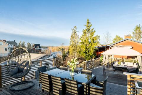 Modern villa with amazing patios close to the city