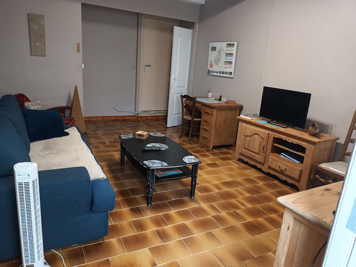 Logement Rez De Chaussée Centre De Village - Lézignan-Corbières