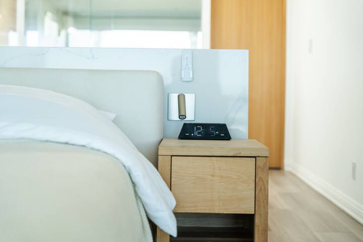 – Oceanfront Oasis – Marina Del Rey – gallery image 2