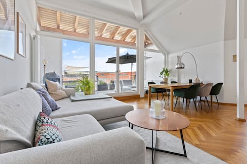 Beliebte Airbnb-Anzeige: Stunning 120m² Penthouse w/ Private Terrace, Mitte in Mitte