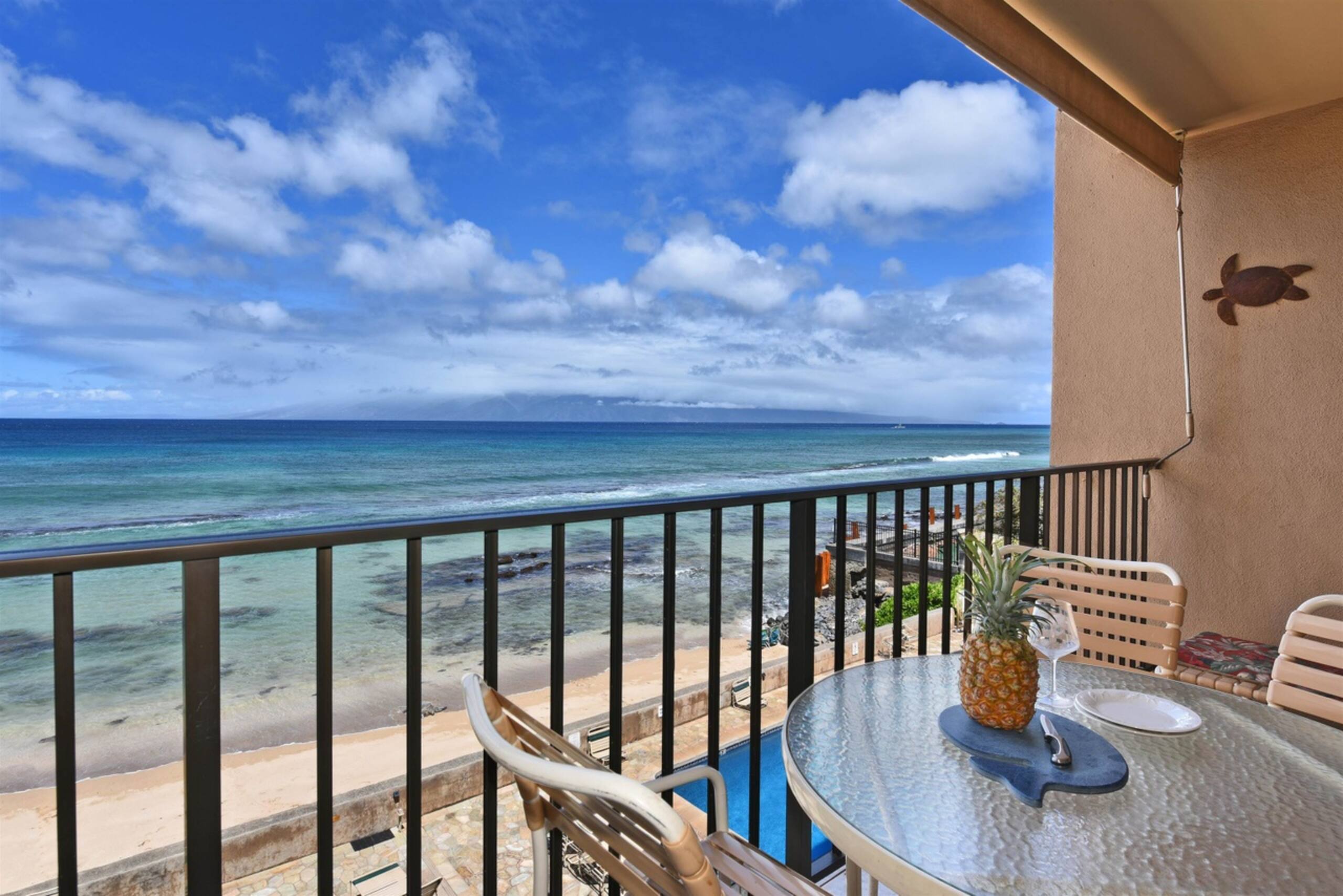 Condo in Lahaina · ★4.91 · 2 bedrooms · 1 bed · 1.5 baths - Image 19