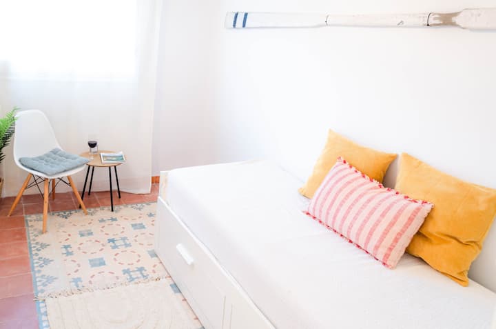 Double room with a private terrace. It is the one above completely, with a double bed and single bed.