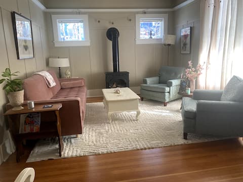 Heritage home in the heart of downtown Nelson