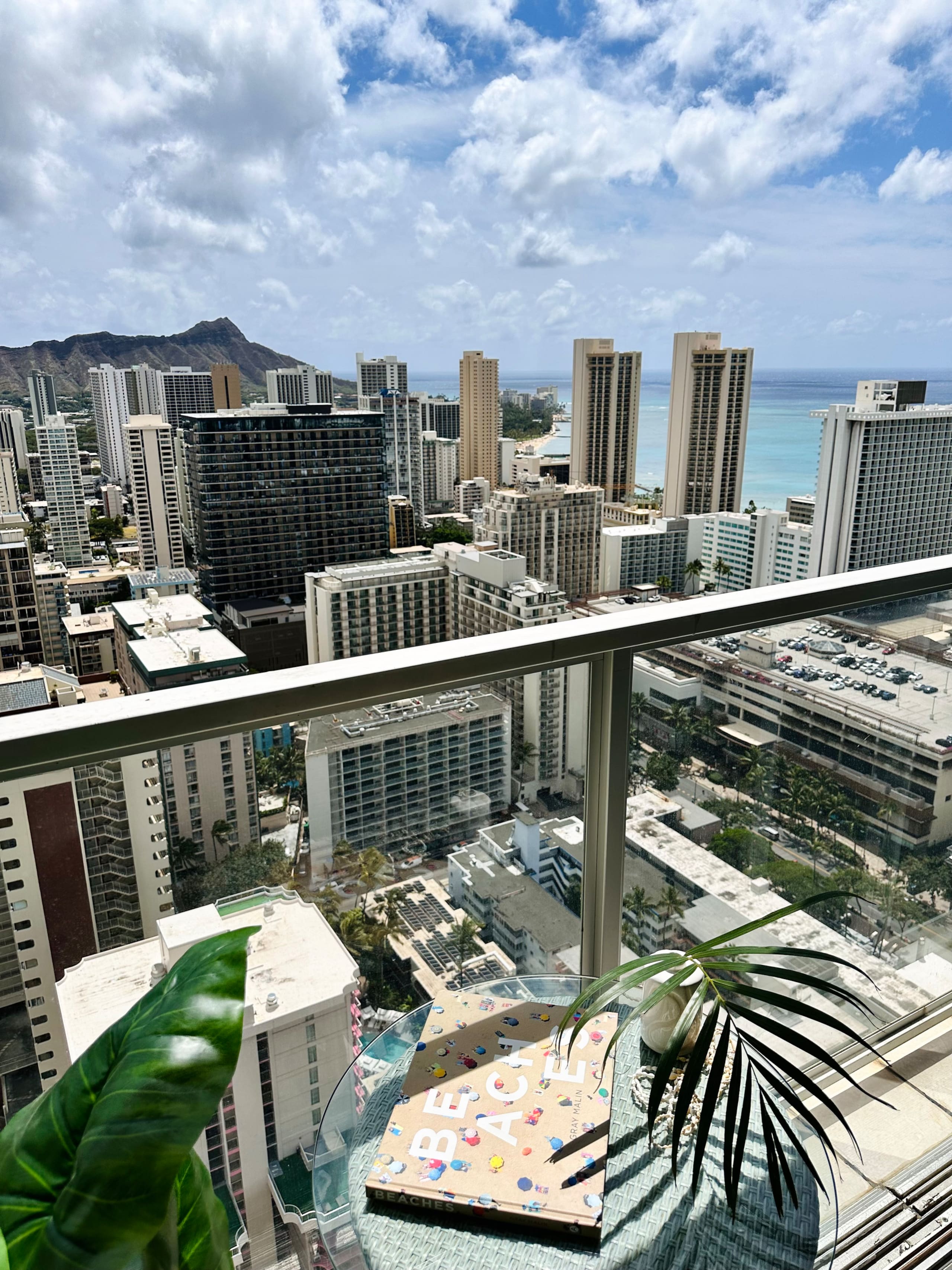 Condo in Honolulu · ★4.94 · Studio · 2 beds · 1 private bath - Image 21