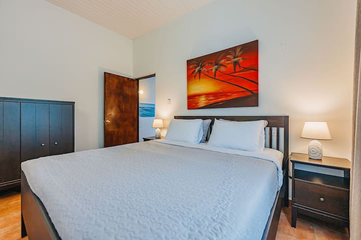King size bed for a great sleep!