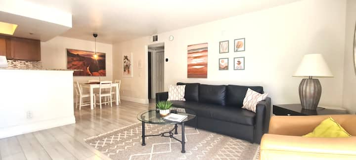 2br Vegas Resort W/ Waterfall Pool Near Strip - Las Vegas, NV