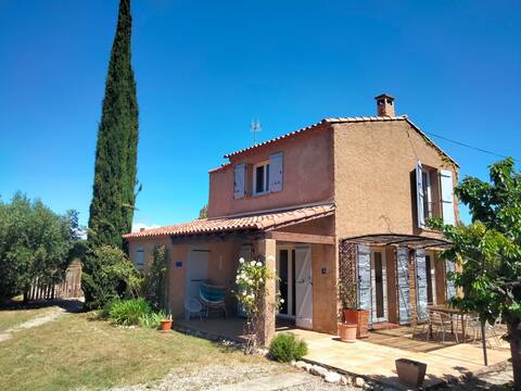 Gorges and Lakes du Verdon Blue House in Provence