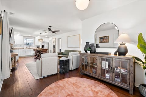 Popular Airbnb listing: Walkable Park Circle Retreat • 3BR + Fenced Yard in North Charleston