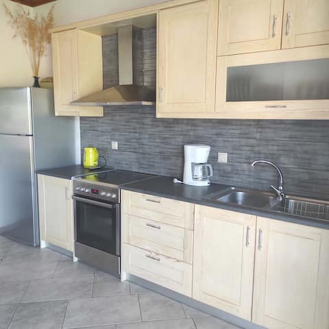 Successful Airbnb property: 3 Bedroom Apartment with Sea and Garden View in Δήμος Λευκάδας