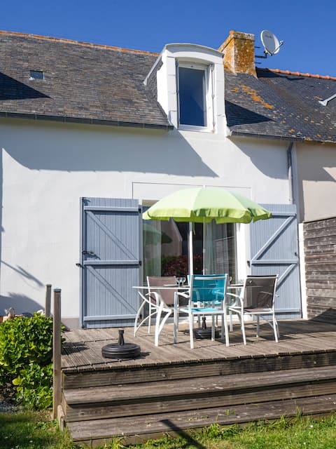 Popular Airbnb listing: Fisherman's house near the sea in Guilvinec