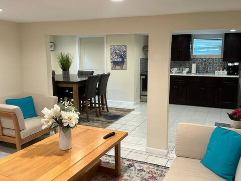 Newly Renovated Suite w/ Washer/Dryer