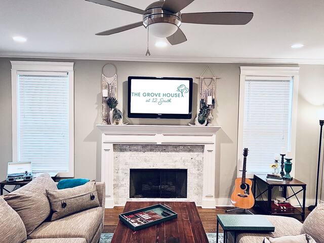 The Grove House 12South ~ Comfy just like Home! gallery image 3