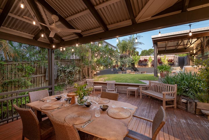 Summer Salt Villa @ Sunshine + Pets & Heated Pool