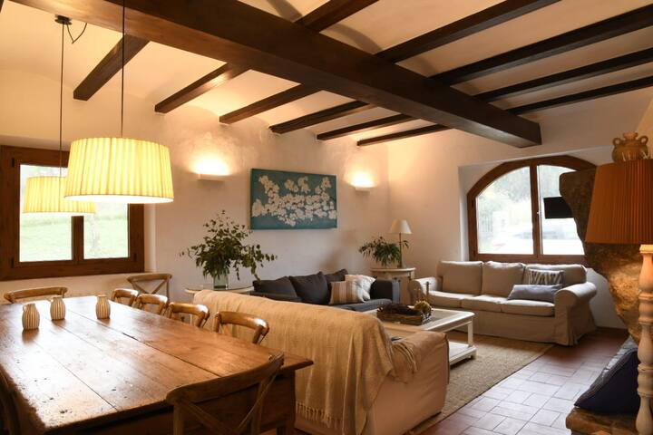 Host&Joy – Beautiful Country House Can Pitu gallery image 5