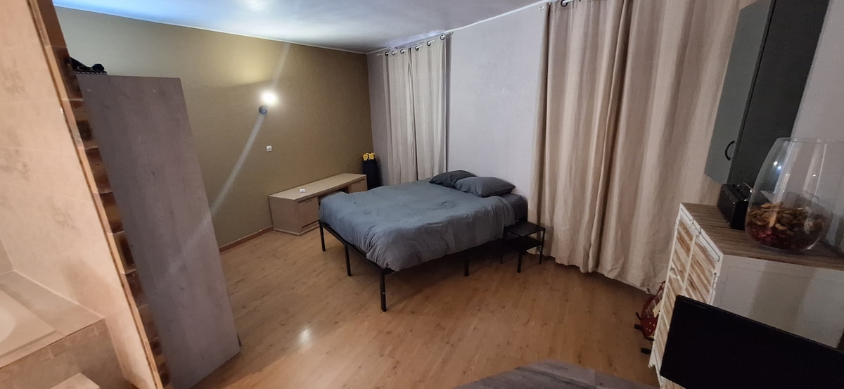 საძინებელი 1