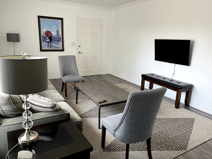 2 Bdrm Culver (2nd Floor) - Culver City, CA