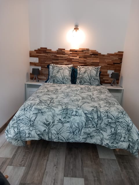 Cozy house between sea and countryside