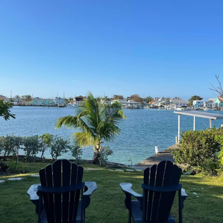 Sawyer’s Seabreeze | Waterfront | Private Dock