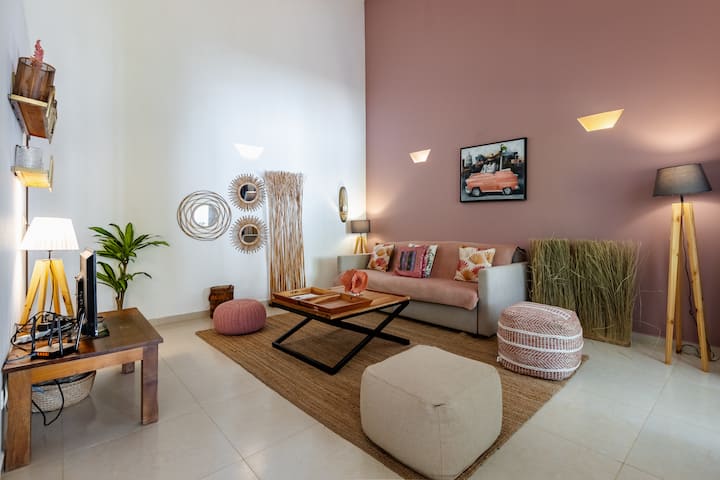 S3 – Pool Starlink, Beach & Shops Walking Distance