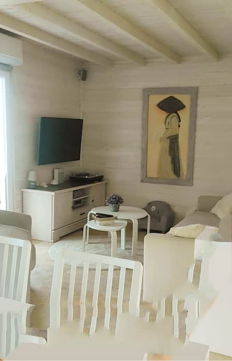Propriété Airbnb réussie: 70 m² fully air-conditioned chalet à Gassin