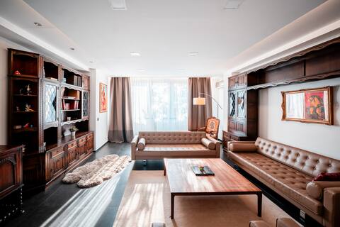 Luxury Apartment in Central Beautiful Area