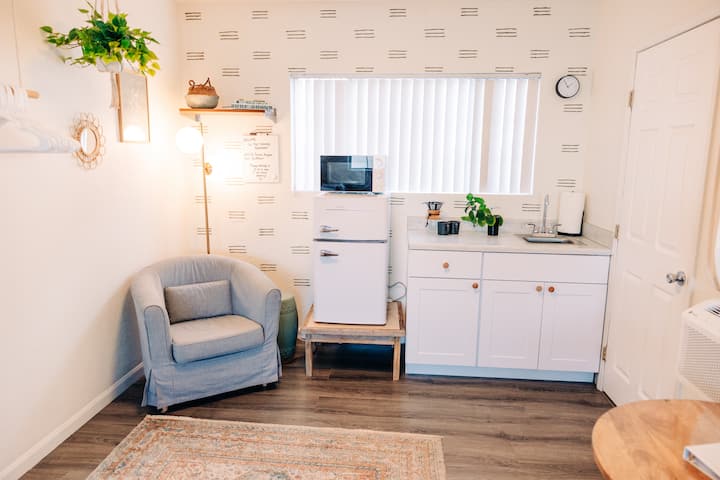 The Torrance Bungalow - Torrance, CA