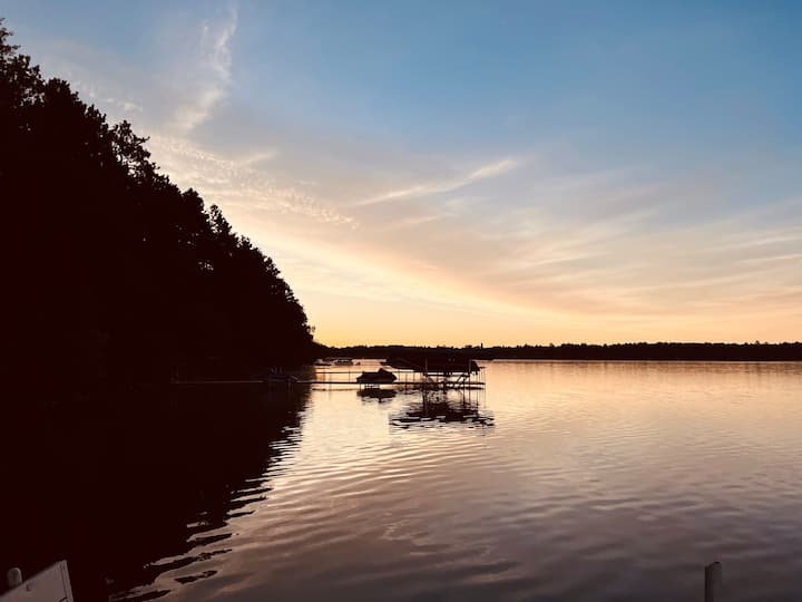 Nisswa | Cabin & Dock | Beautiful Views | Lake Fun
