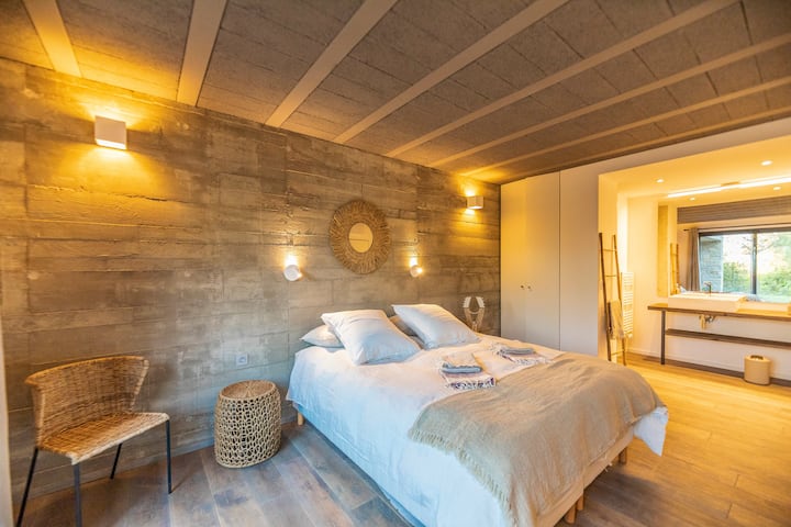Schlafzimmer 6