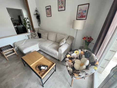 Top performing Airbnb: Seaview Apartment•Private Parking•Family Friendly in Žrnovo
