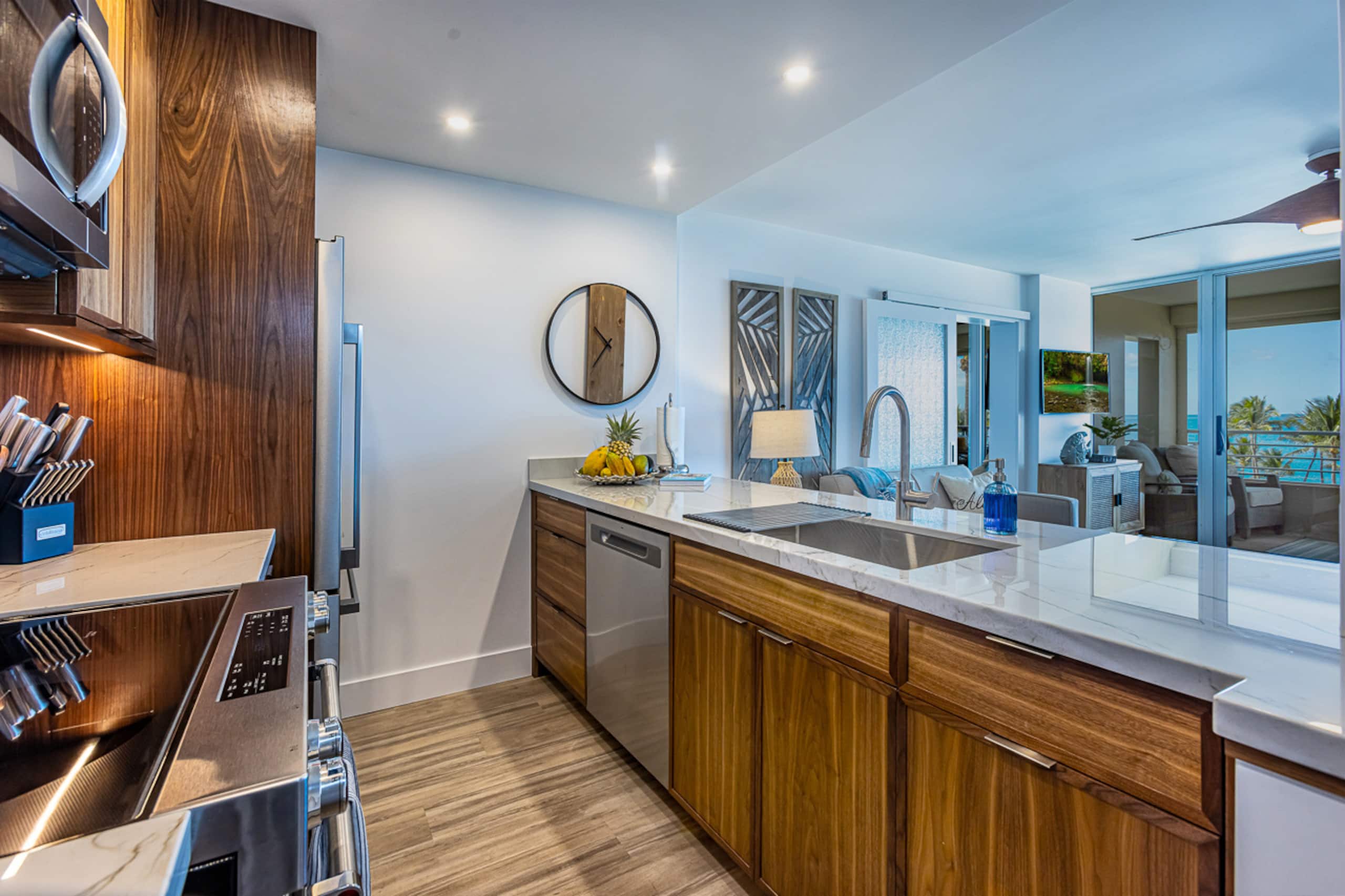 Condo in Kihei · ★4.94 · 2 bedrooms · 3 beds · 2 private baths - Image 4