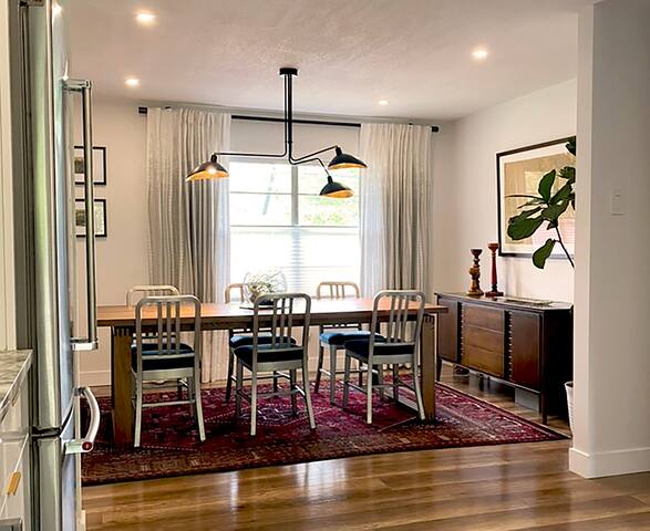 Home in the Heart of Austin with a private pool. gallery image 4