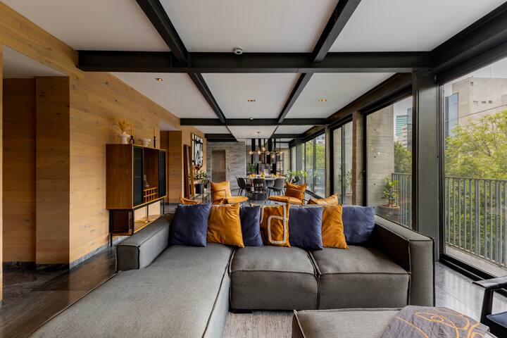 Capitalia | Luxe 3BR w/ balcony, Near to Masaryk gallery image 4