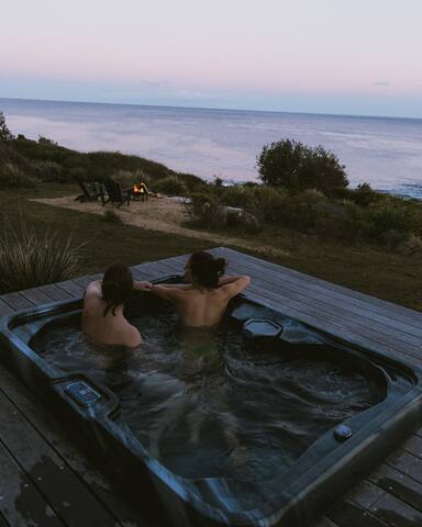 Grand Design home on the East Coast of Tasmania gallery image 5