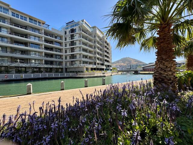 V&A Waterfront Canal – Luxury 2 Bedroom Apartment
