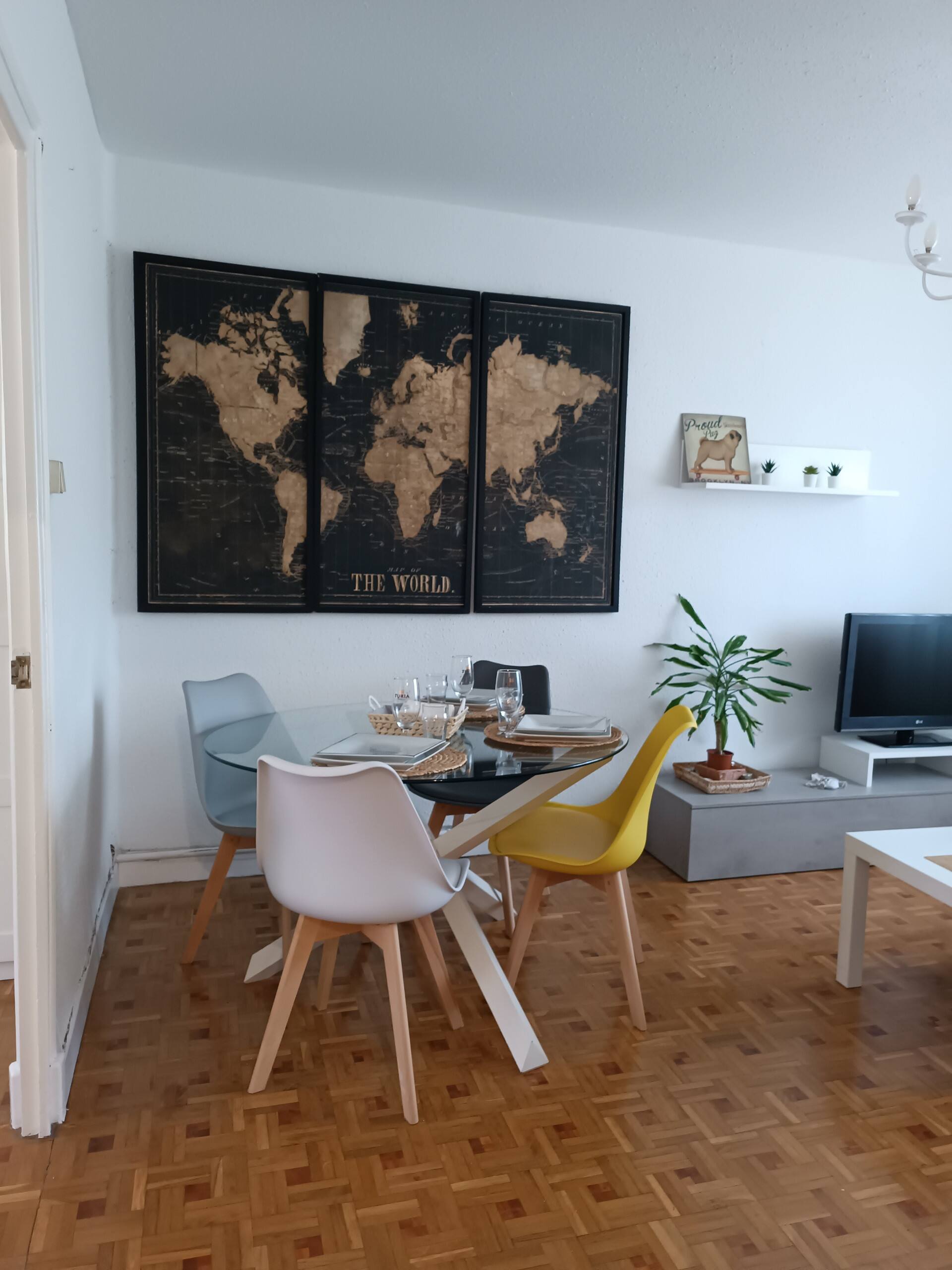 Pamplona Well-connected apartment Camino de Santiago