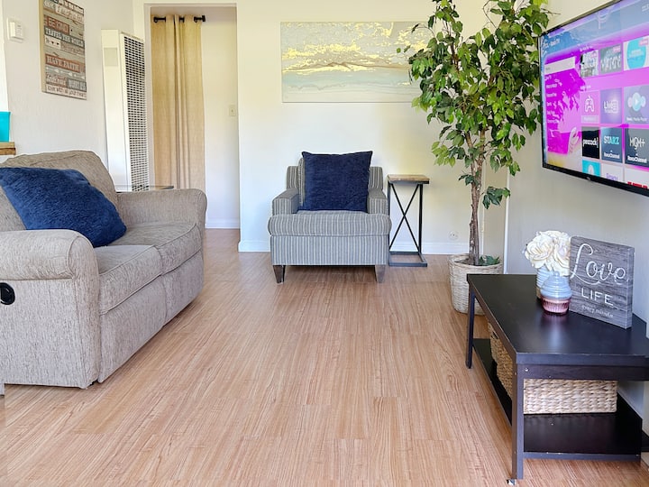 2 Bdrm Apt, 1st Foor Near Medical Centers - Sacramento, CA