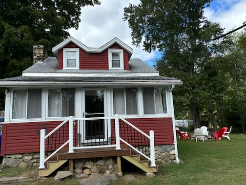 Cabin Love at the Lake