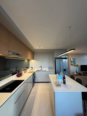 169 on Main, Greenpoint gallery image 4