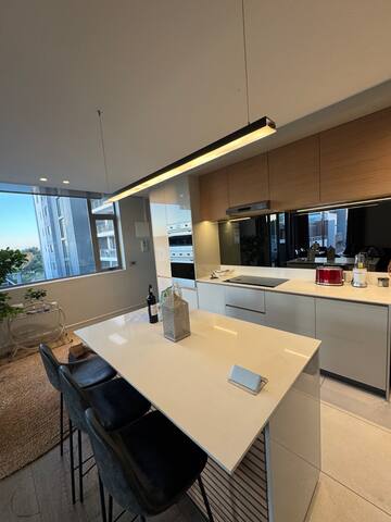 169 on Main, Greenpoint gallery image 3